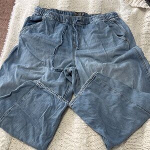 Torrid Barrel Blue Jeans NWOT